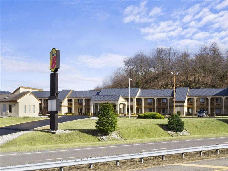 Super 8 By Wyndham Fort Chiswell Wytheville Area Max Meadows Exterior photo